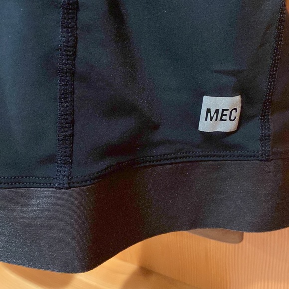 Cycling bib shorts. Mens XXL MEC - Picture 2 of 5